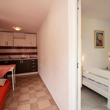 Mrkonjic Branko & Marija Apartmani Omiš Zewnętrze zdjęcie