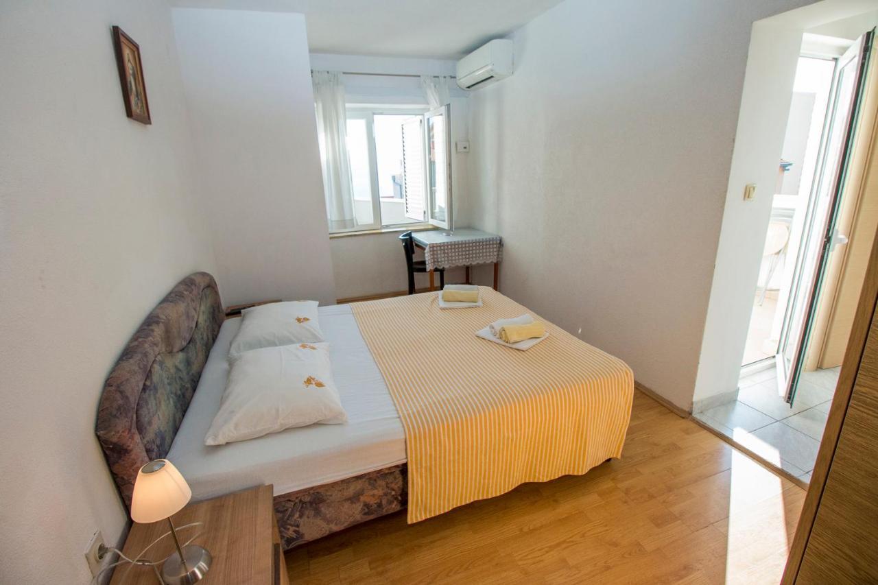 Mrkonjic Branko & Marija Apartmani Omiš Zewnętrze zdjęcie