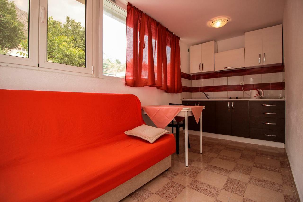 Mrkonjic Branko & Marija Apartmani Omiš Zewnętrze zdjęcie