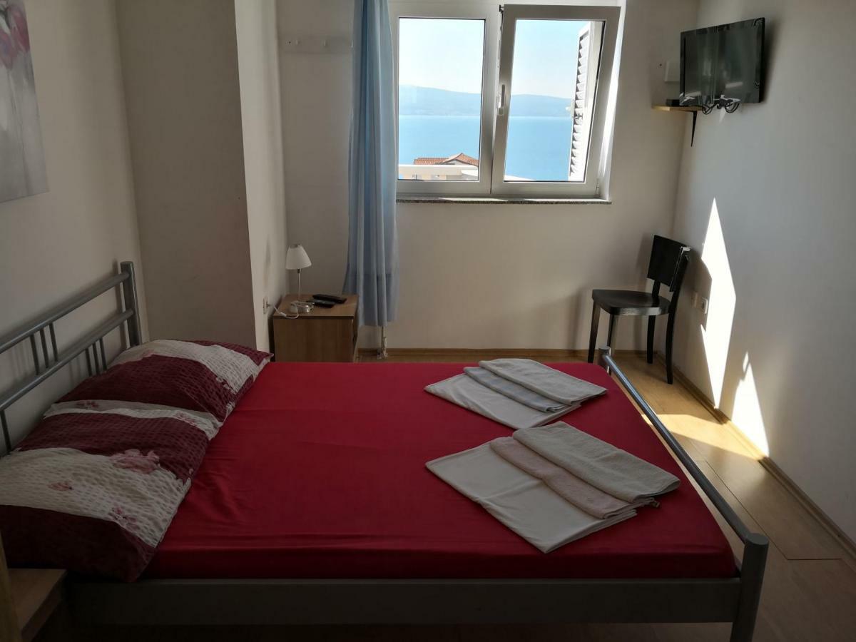 Mrkonjic Branko & Marija Apartmani Omiš Zewnętrze zdjęcie