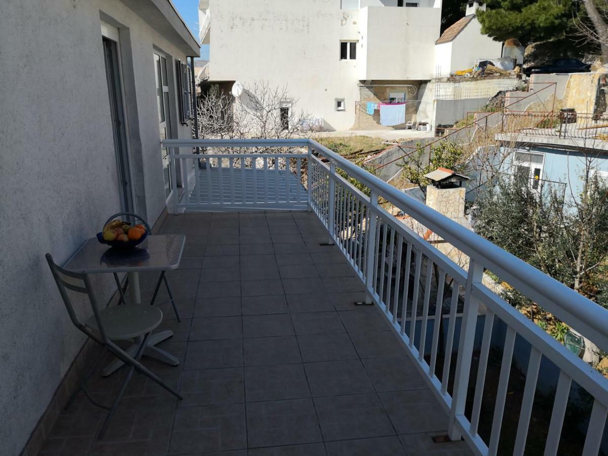 Mrkonjic Branko & Marija Apartmani Omiš Zewnętrze zdjęcie