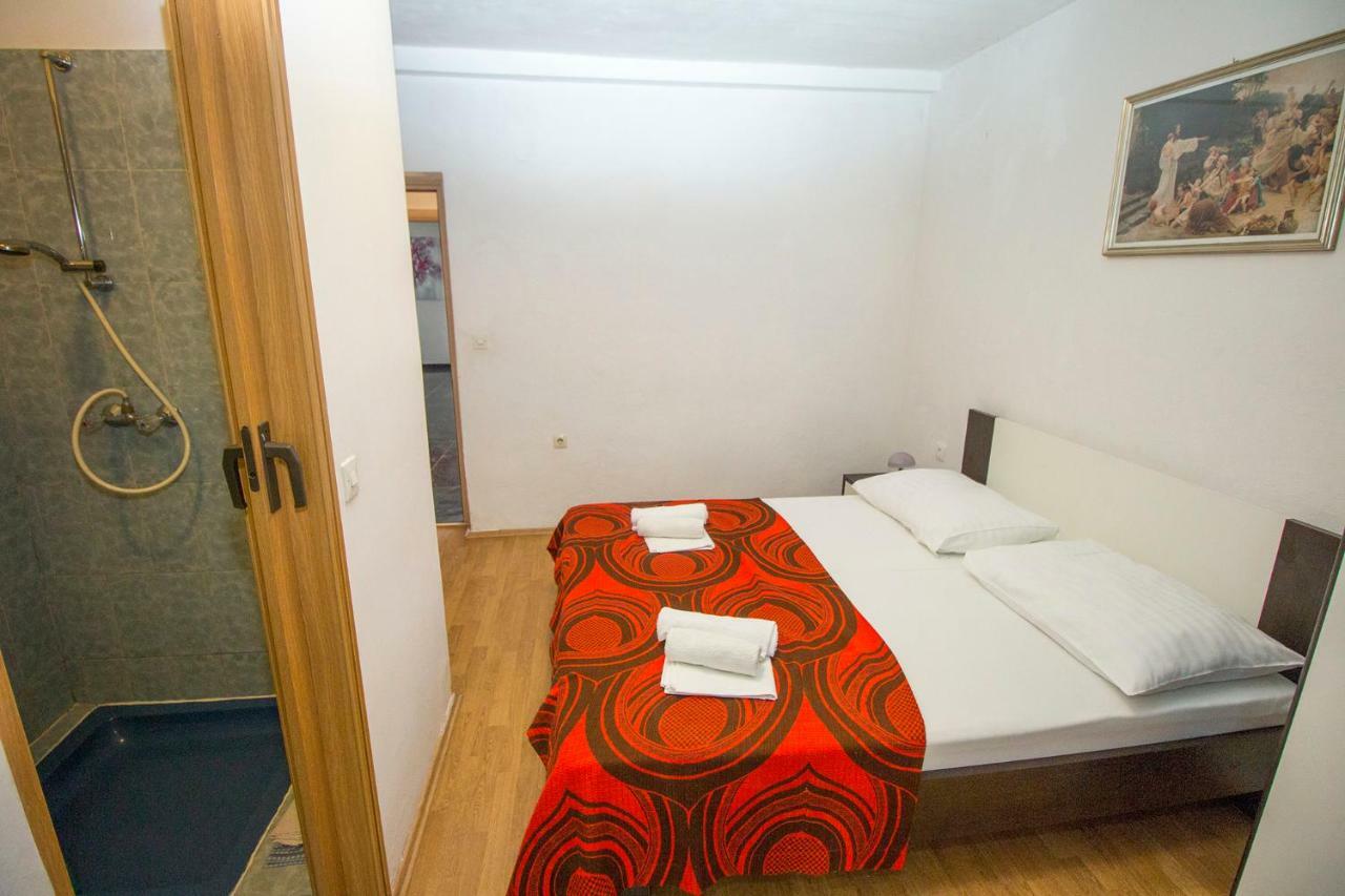 Mrkonjic Branko & Marija Apartmani Omiš Zewnętrze zdjęcie