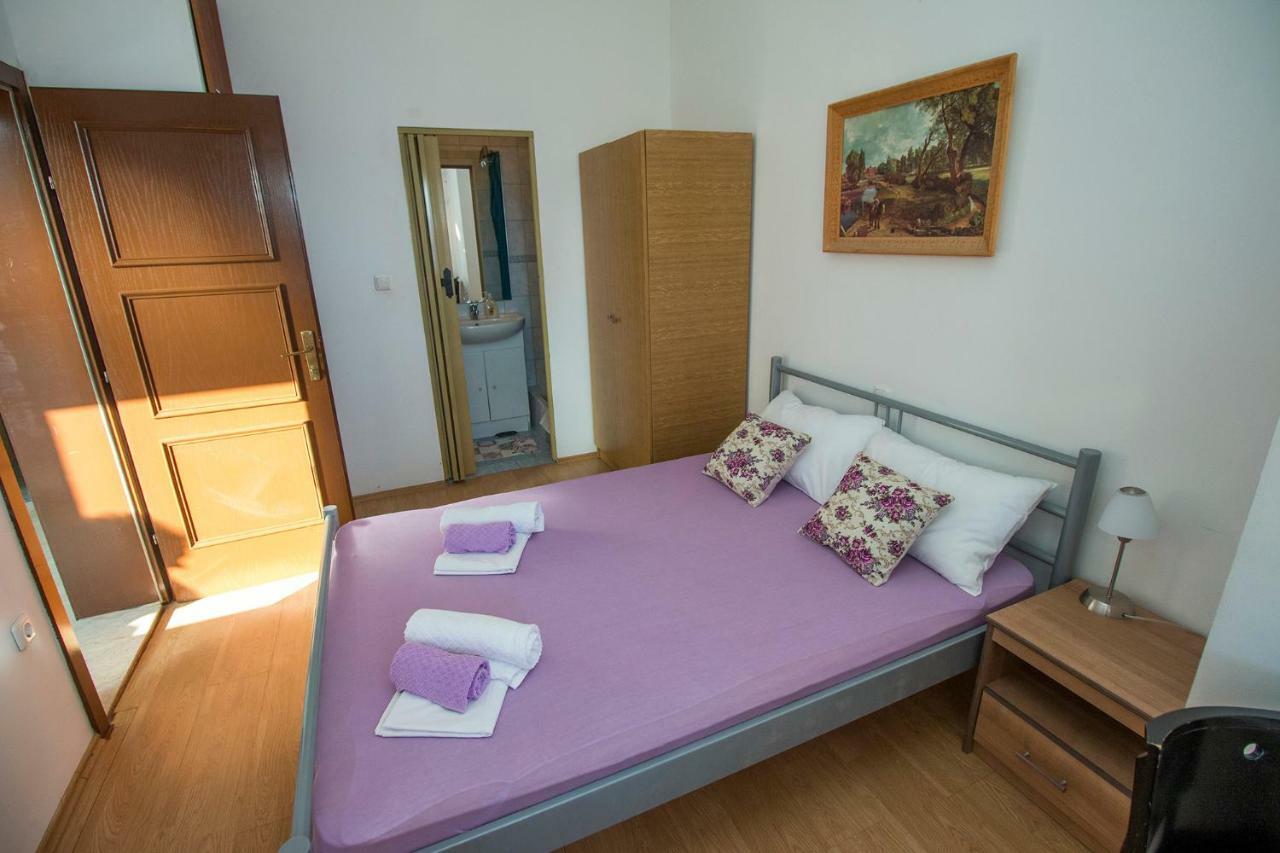 Mrkonjic Branko & Marija Apartmani Omiš Zewnętrze zdjęcie