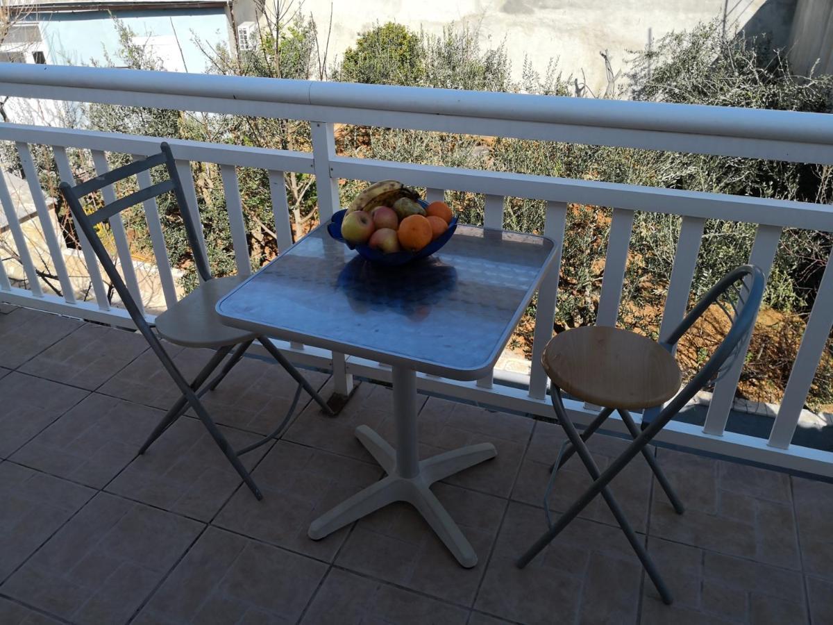 Mrkonjic Branko & Marija Apartmani Omiš Zewnętrze zdjęcie